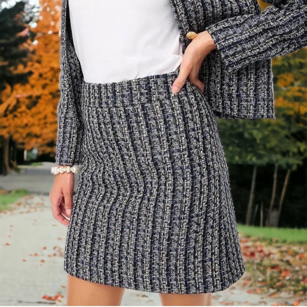 J. CREW Tweed Mini Skirt 12 Boucle Blue Black Preppy Classic Quiet Luxury NWT - Picture 16 of 16